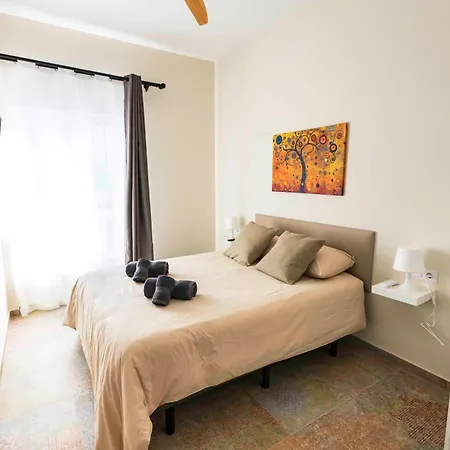 Les Muralles 7 Holiday home