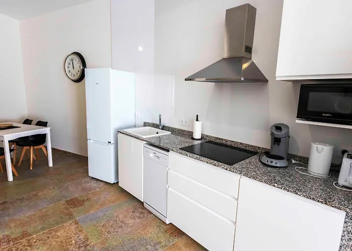 Les Muralles 7 Tatil Evi