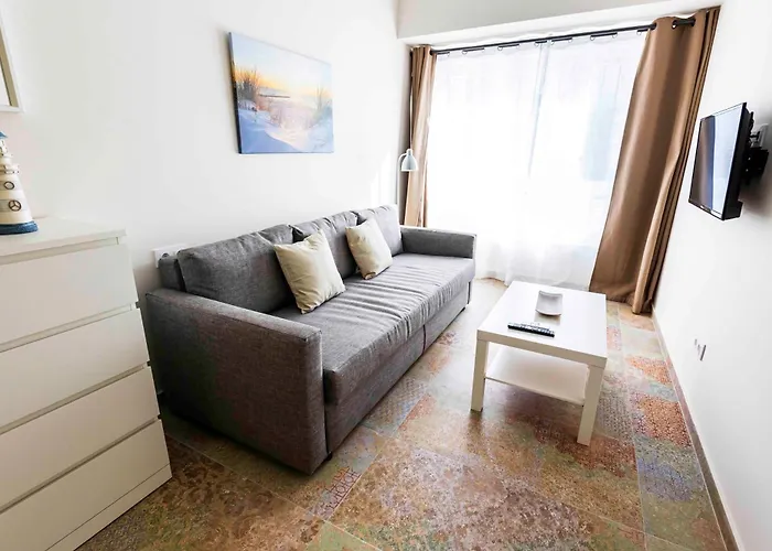 Tatil Evi Les Muralles 7 *