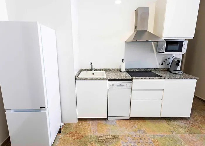 Tatil Evi Les Muralles 7 *