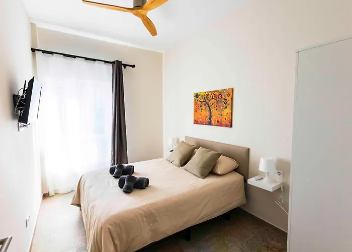 Tatil Evi Les Muralles 7 *