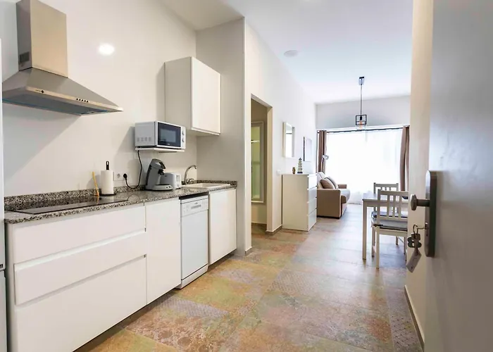 Les Muralles 7 Nyaraló *